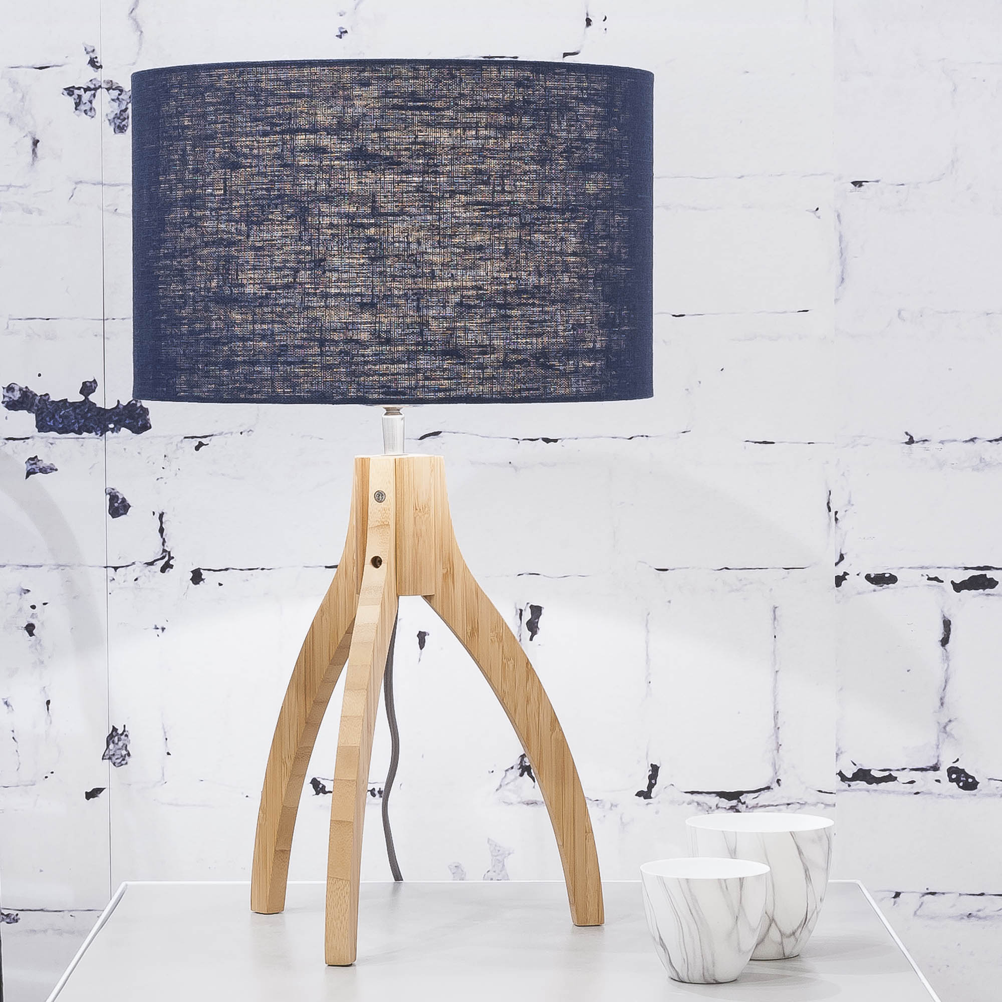 Tafellamp Annapurna Bamboo H54 cm.Kap Blue Denim thumbnail hover image