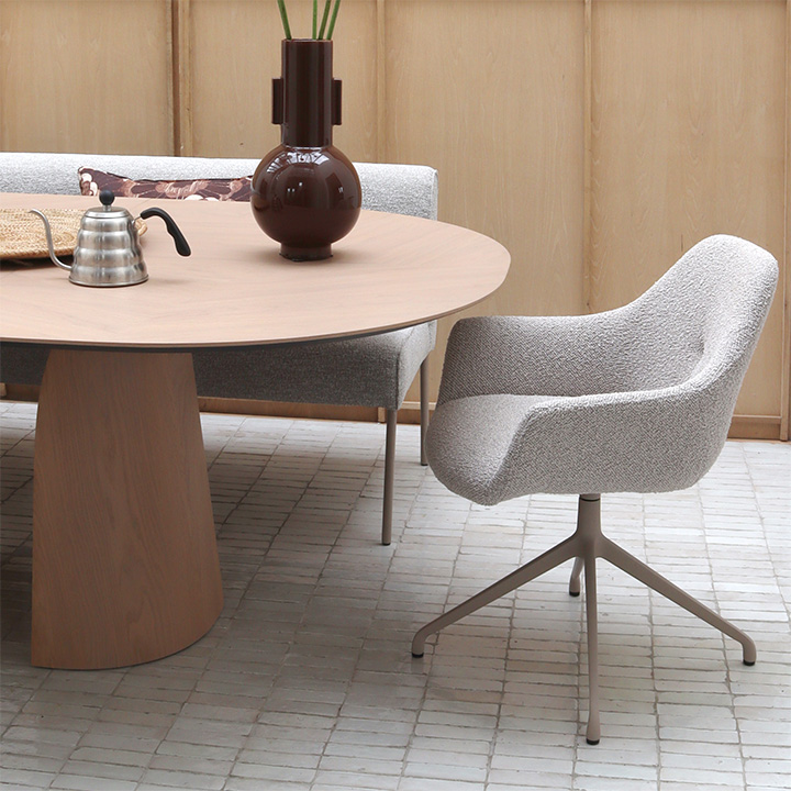 Eetkamerstoel Ids Sand in stof thumbnail hover image