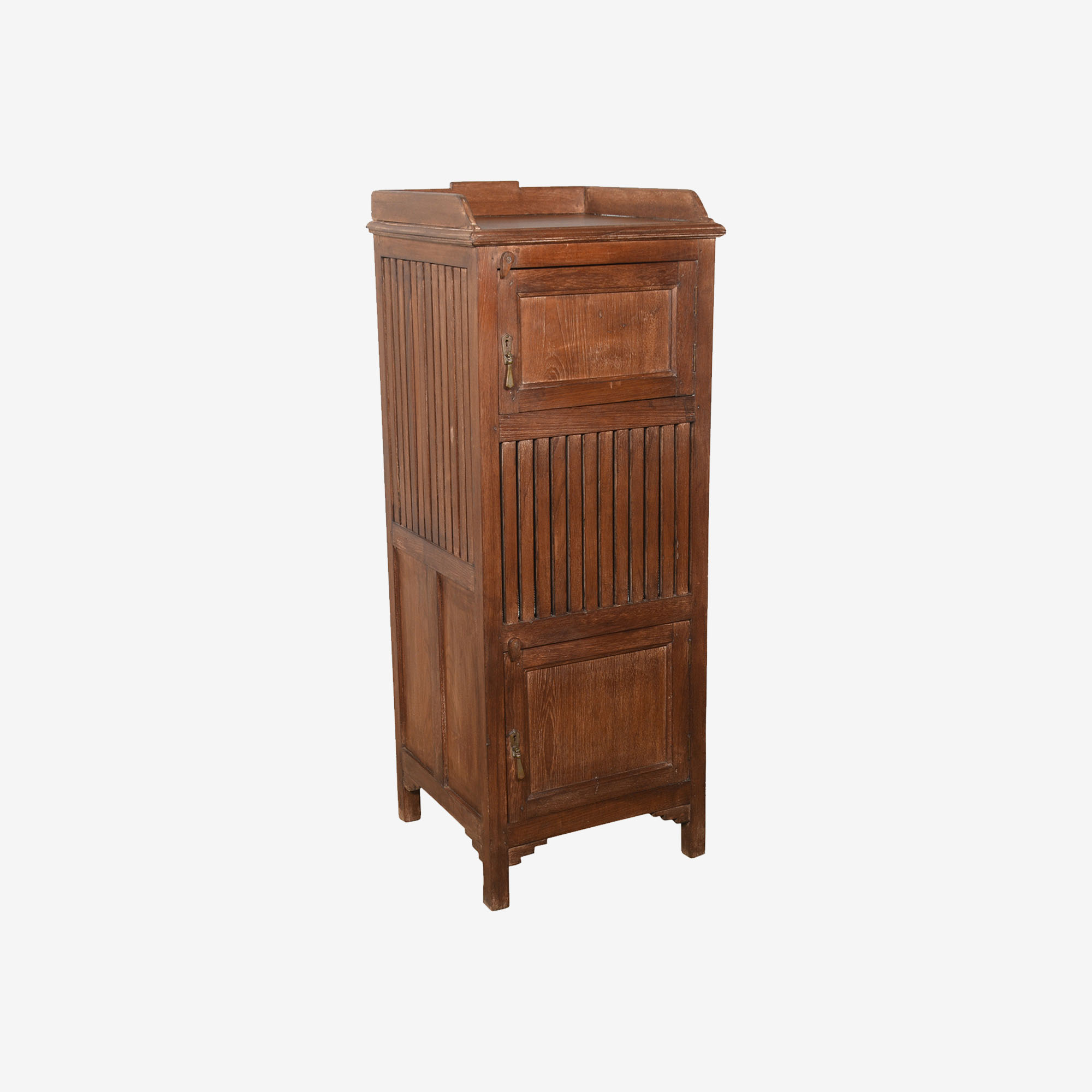 Oud kastje teak thumbnail image